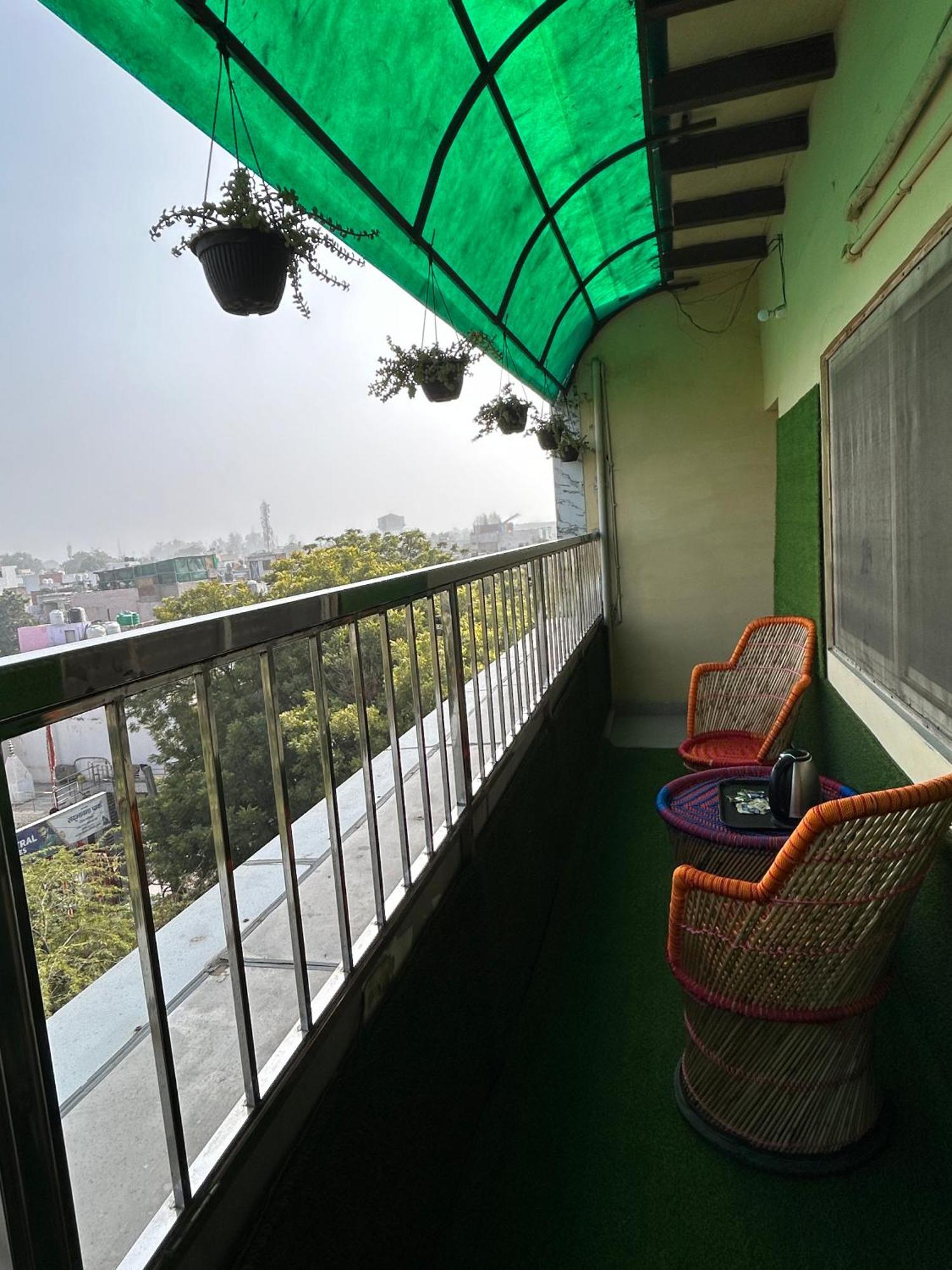 Max Guest House อัครา ภายนอก รูปภาพ